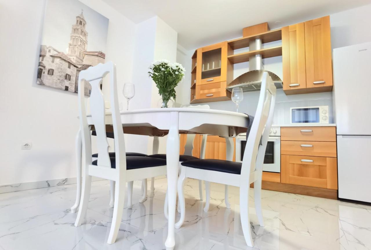Apartments Andrea Сплит Экстерьер фото