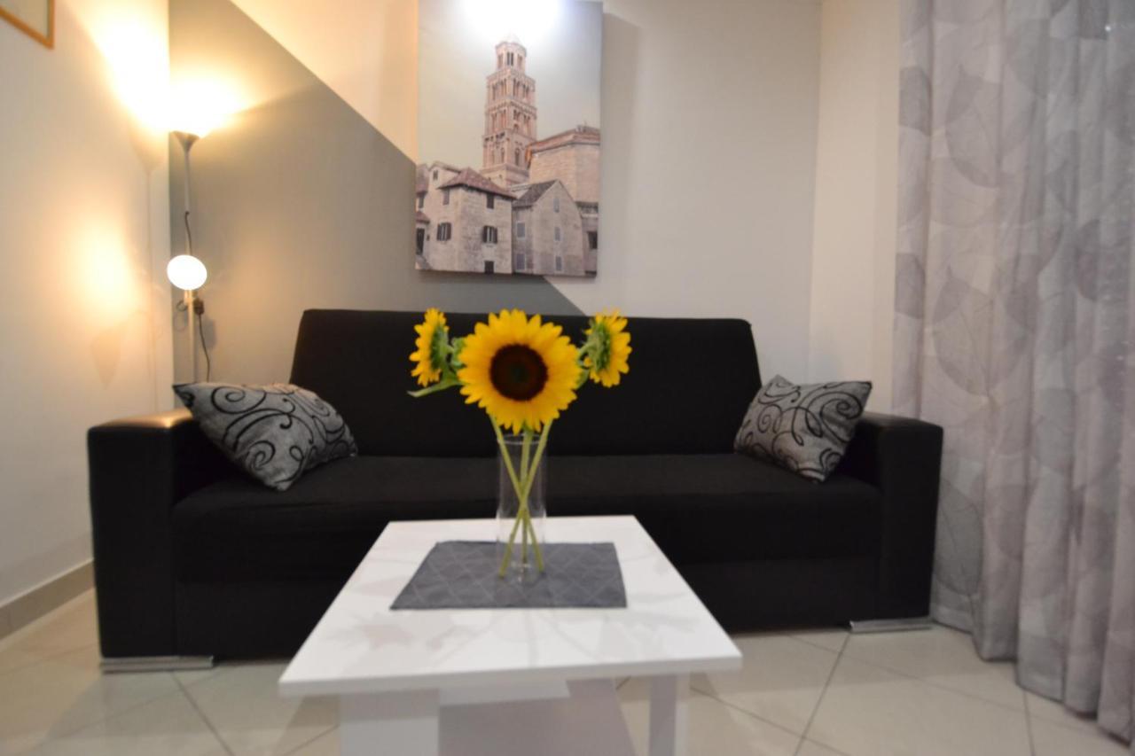 Apartments Andrea Сплит Экстерьер фото