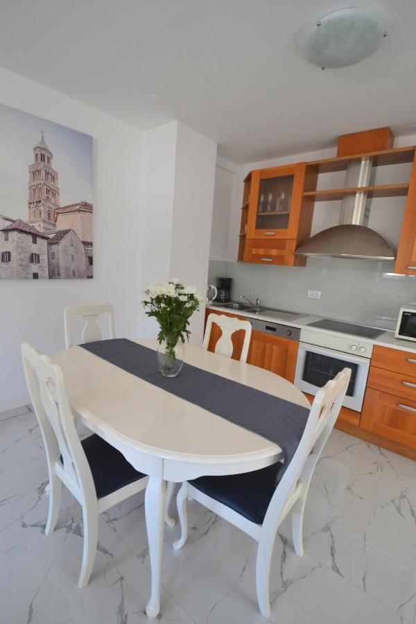 Apartments Andrea Сплит Экстерьер фото